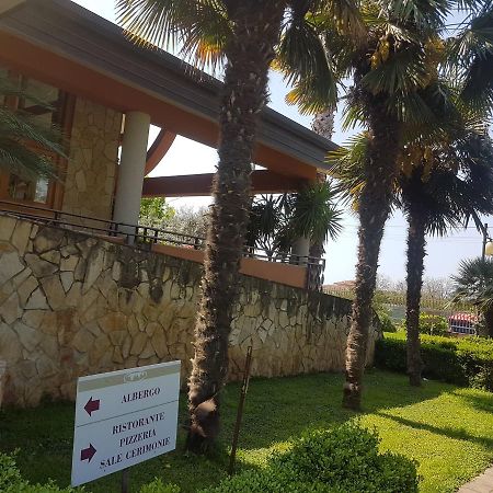 Agriturismo Terre Delle Monache بونتيكانيانو المظهر الخارجي الصورة