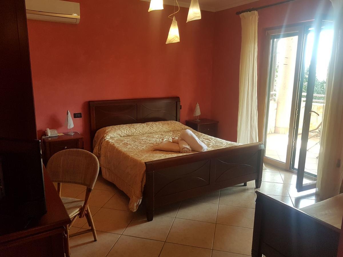 Agriturismo Terre Delle Monache بونتيكانيانو المظهر الخارجي الصورة