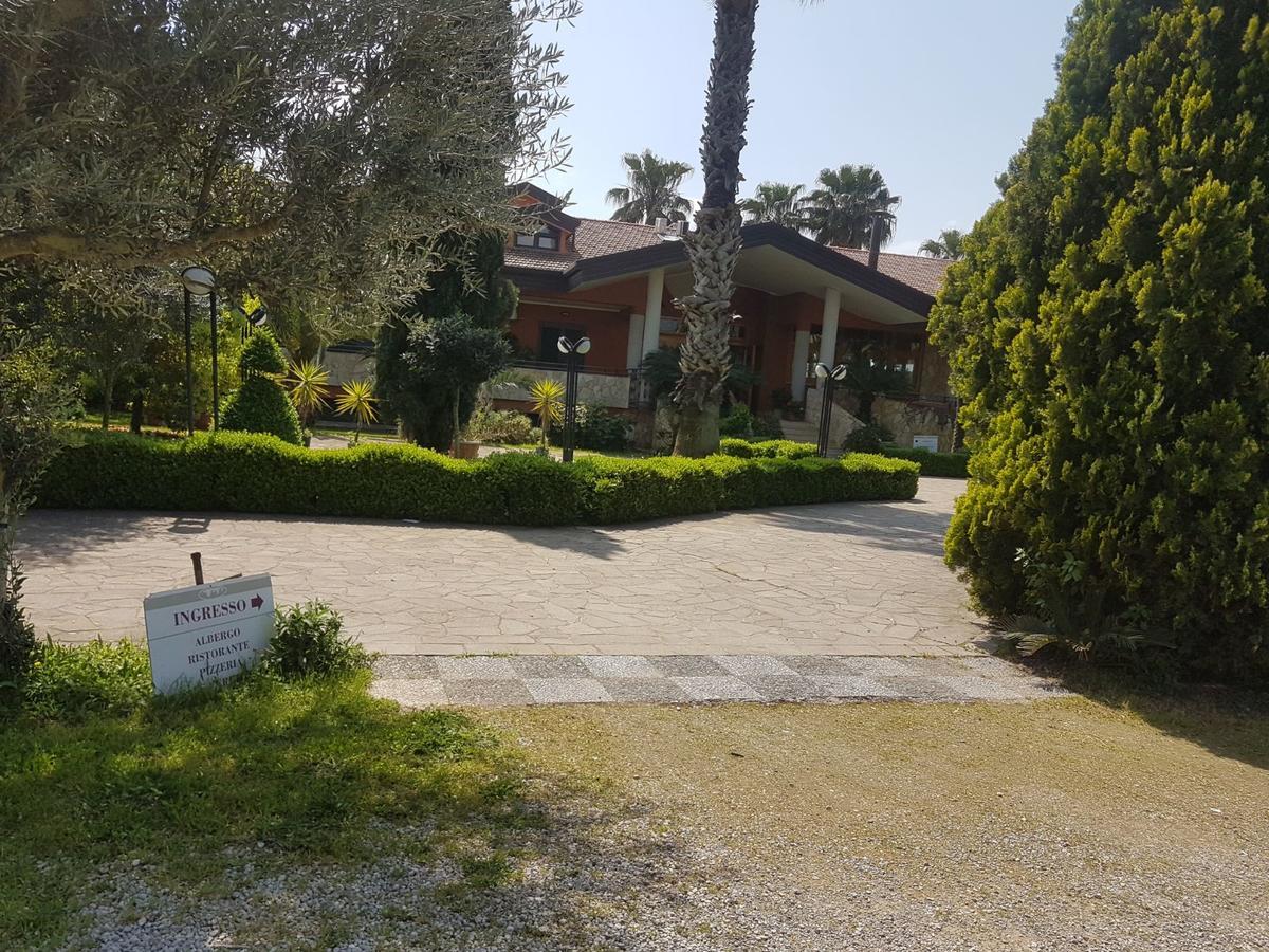 Agriturismo Terre Delle Monache بونتيكانيانو المظهر الخارجي الصورة